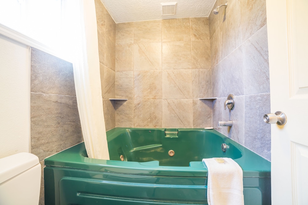 Home Hotel Lava Hot Springs 7/20