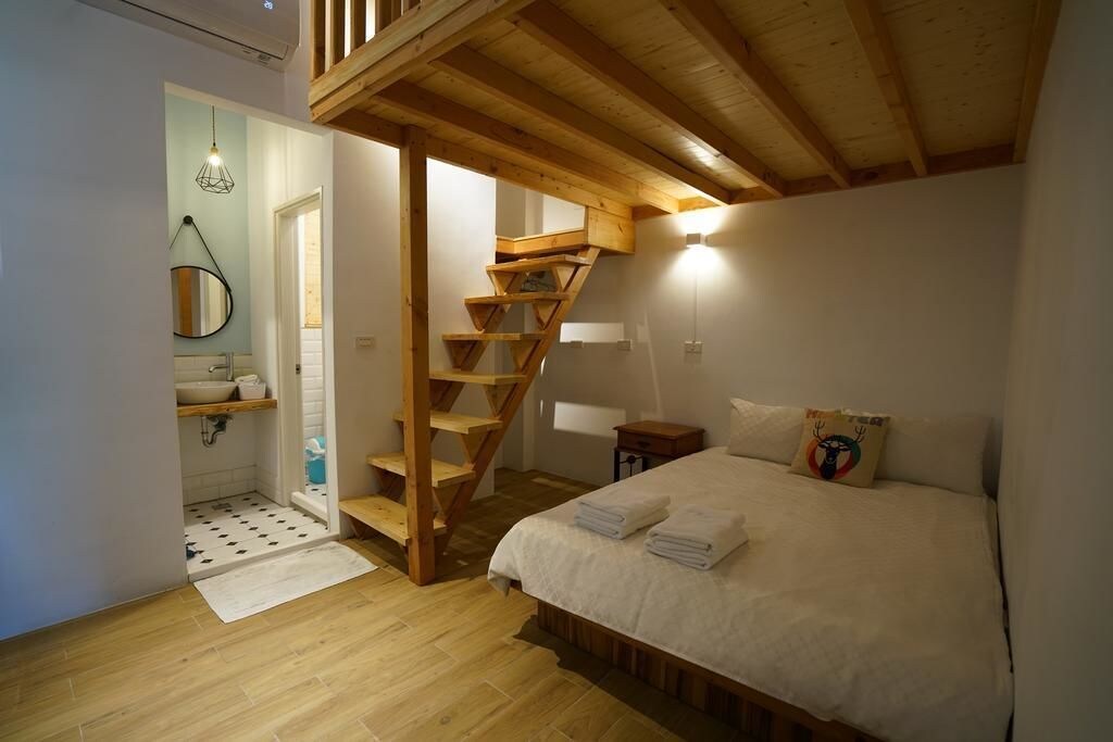 Mezzanine, Quadruple, 2 Double Beds