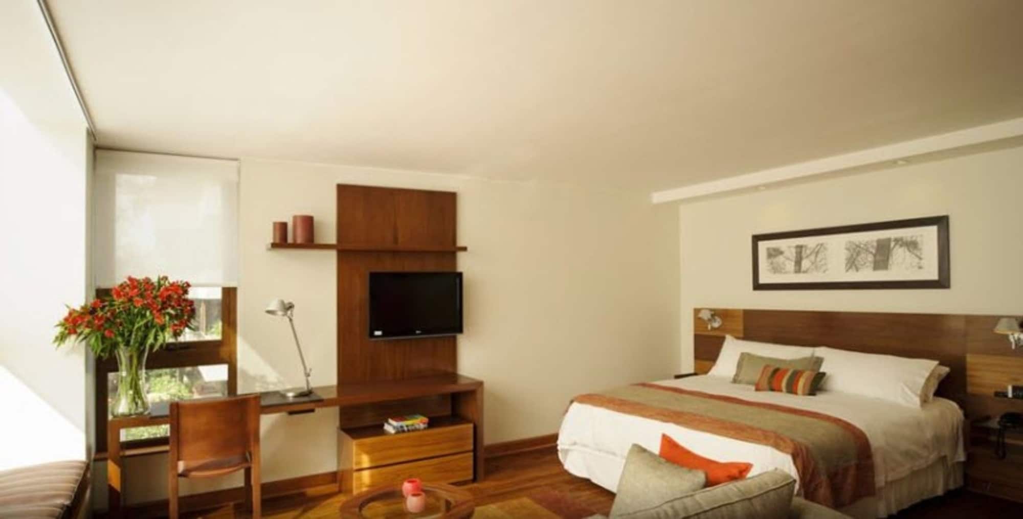 1 BEDROOM, SUPERIOR, APARTMENT