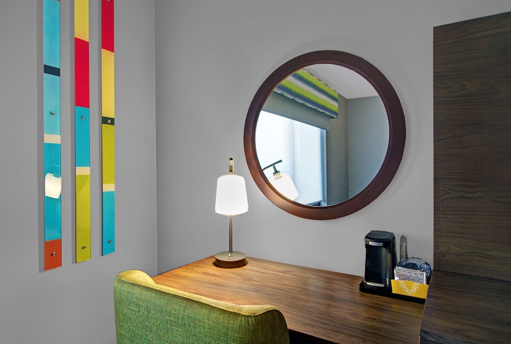 Hampton Inn & Suites Syracuse Dewitt 22/34