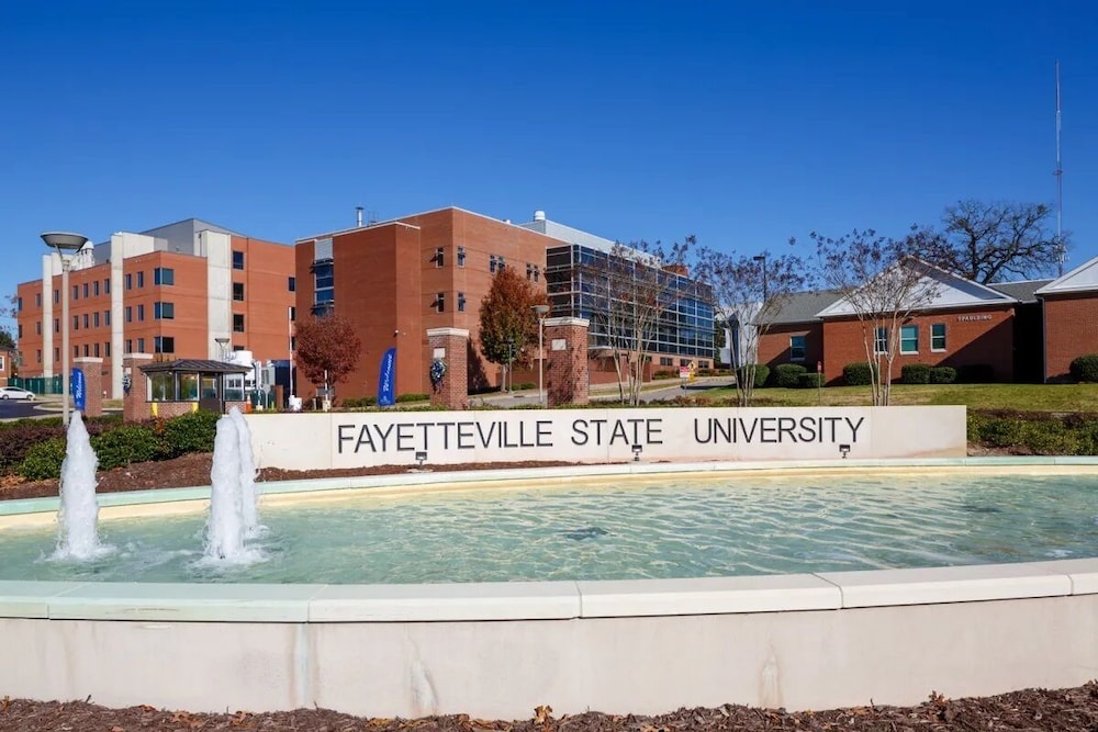 Four Points by Sheraton Fayetteville Fort Liberty 37/41