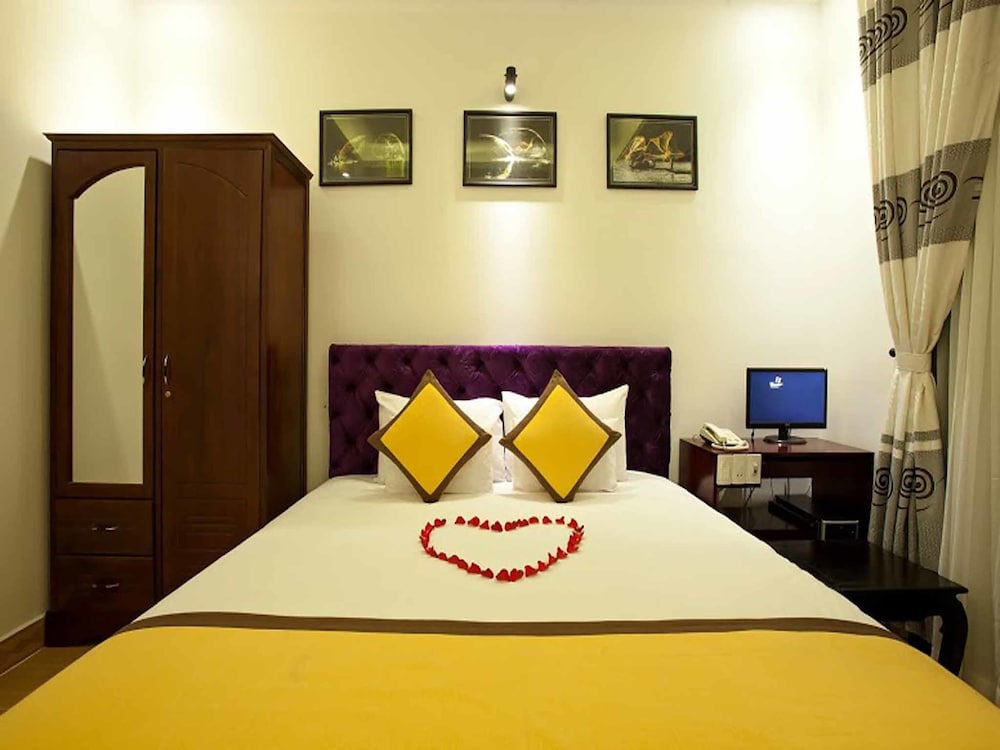 Hai Au Hotel 11/50