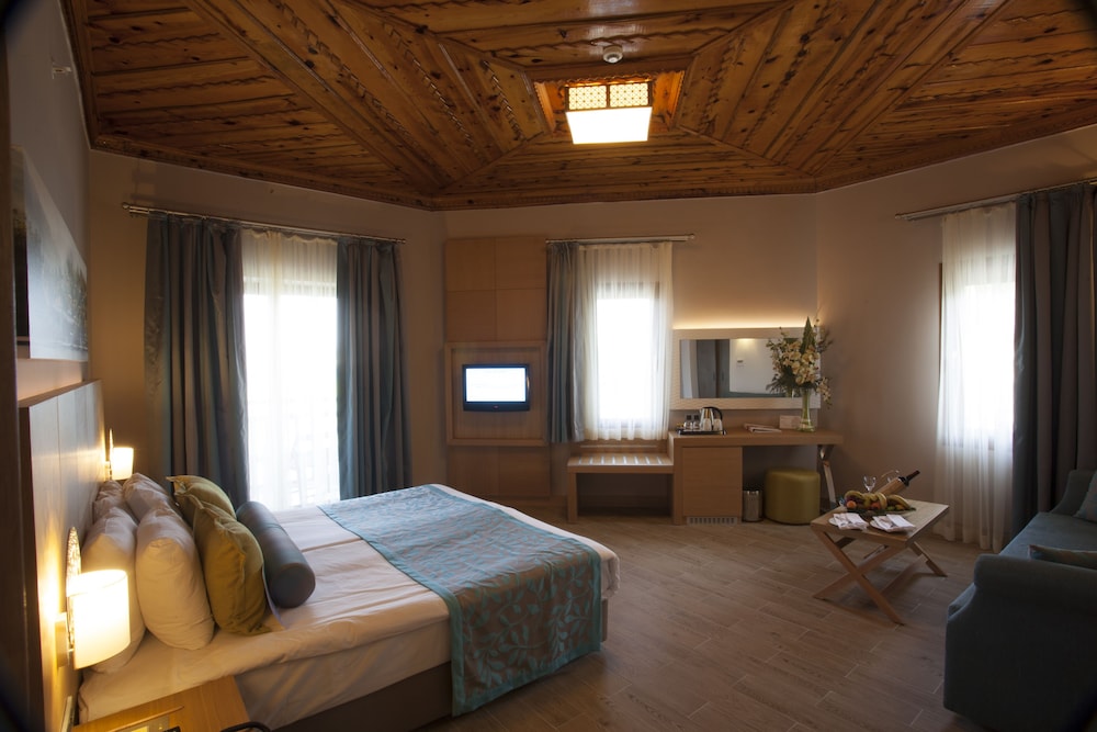 Club & Hotel Letoonia 29/71