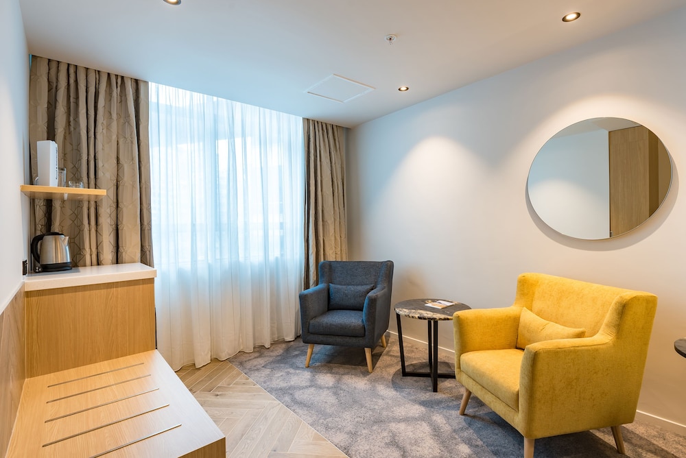 Legacy Airedale Hotel Auckland 48/67