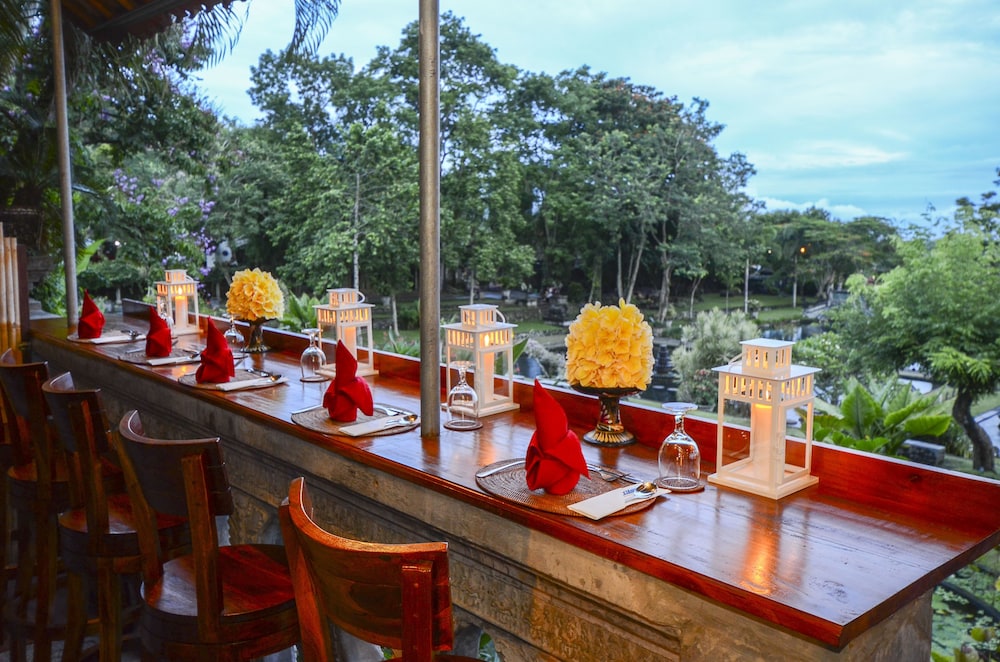 Tirta Ayu Hotel Restaurant 32/50