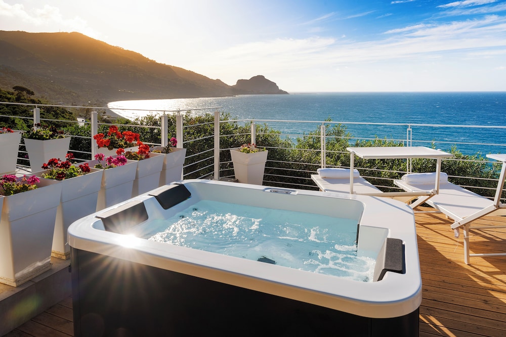Emerald Hotel Cefalu 46/49