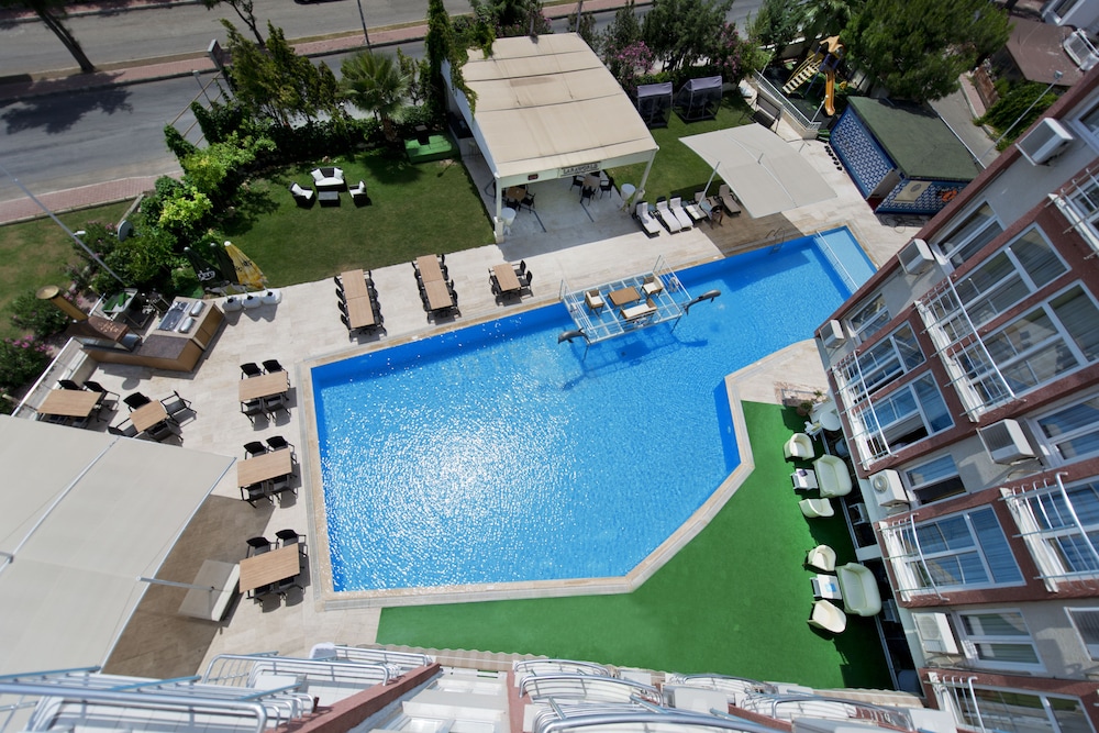 Lara World Hotel 31/34