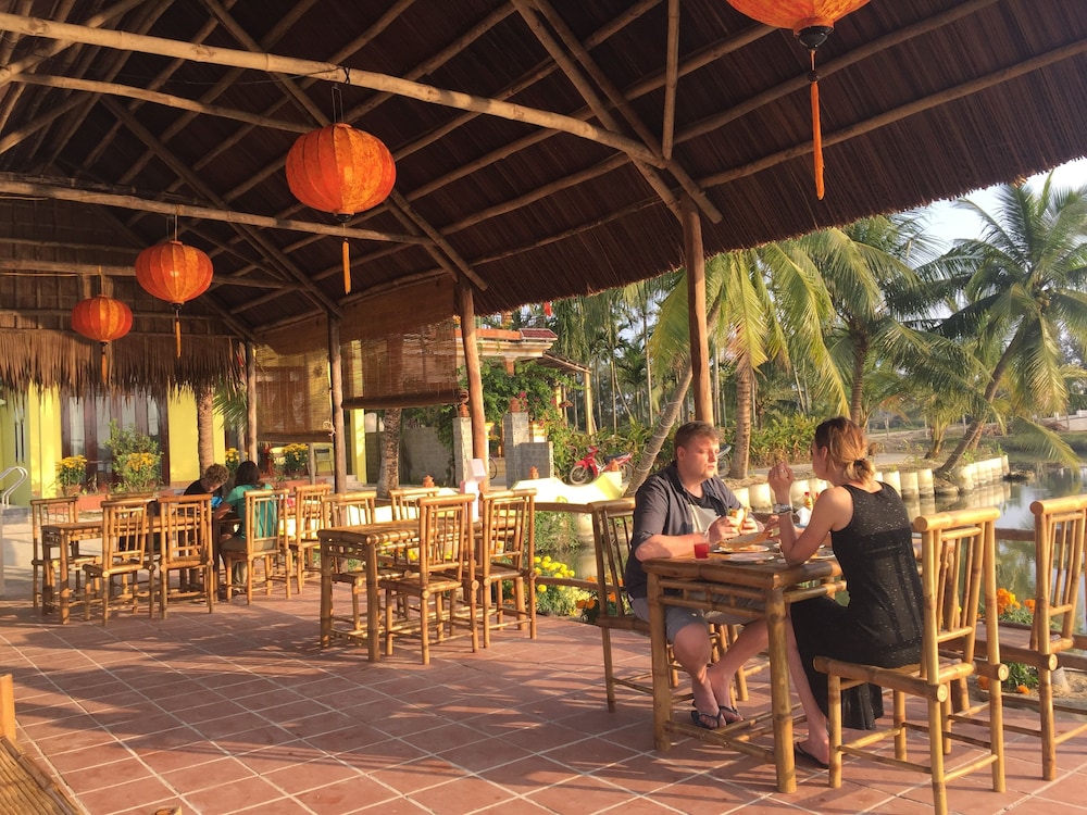 Ferry Homestay 23/50