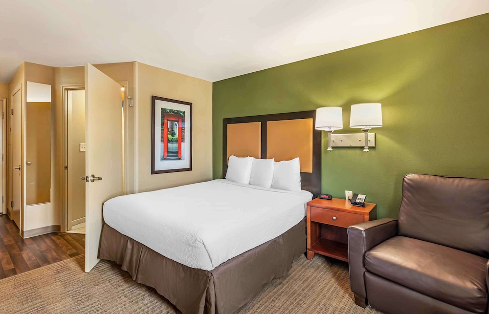 Extended Stay America Bakersfield - Chester Lane 12/51