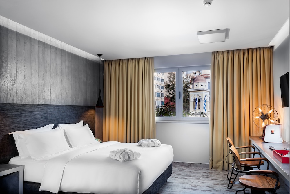 Junior Suite, City View