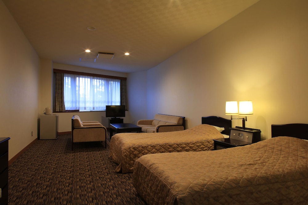 Nikko Astraea Hotel 6/70