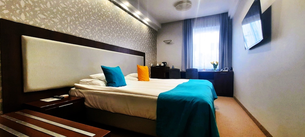 Hotel Zamek Centrum 10/50