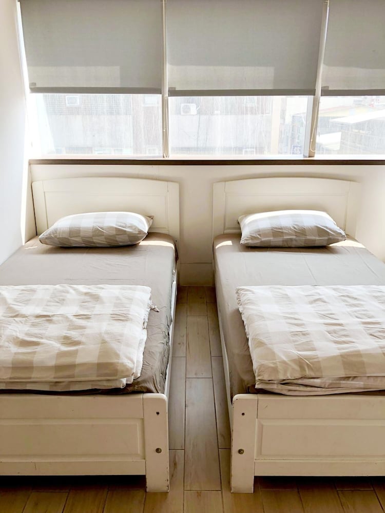 Ahiruyah Guest House in Kaohsiung 12/34
