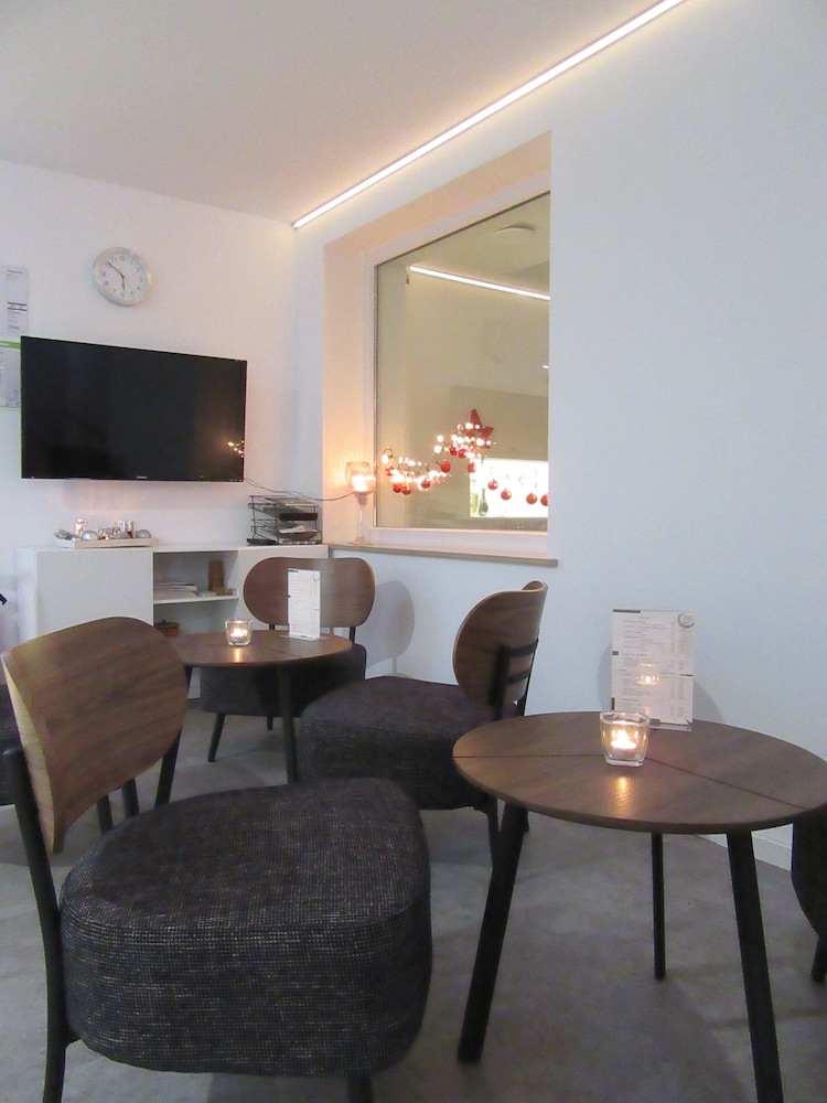 Minsu Hotel 18/25