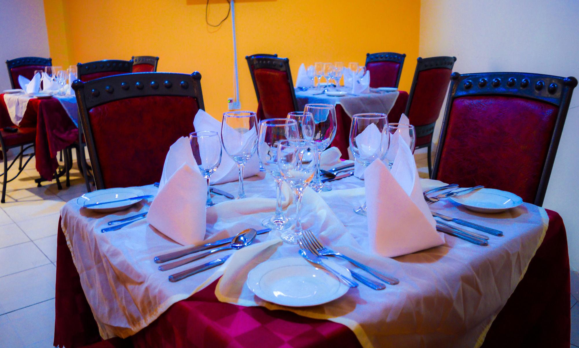 Fourth Parklands Guest House & Conference 26/36