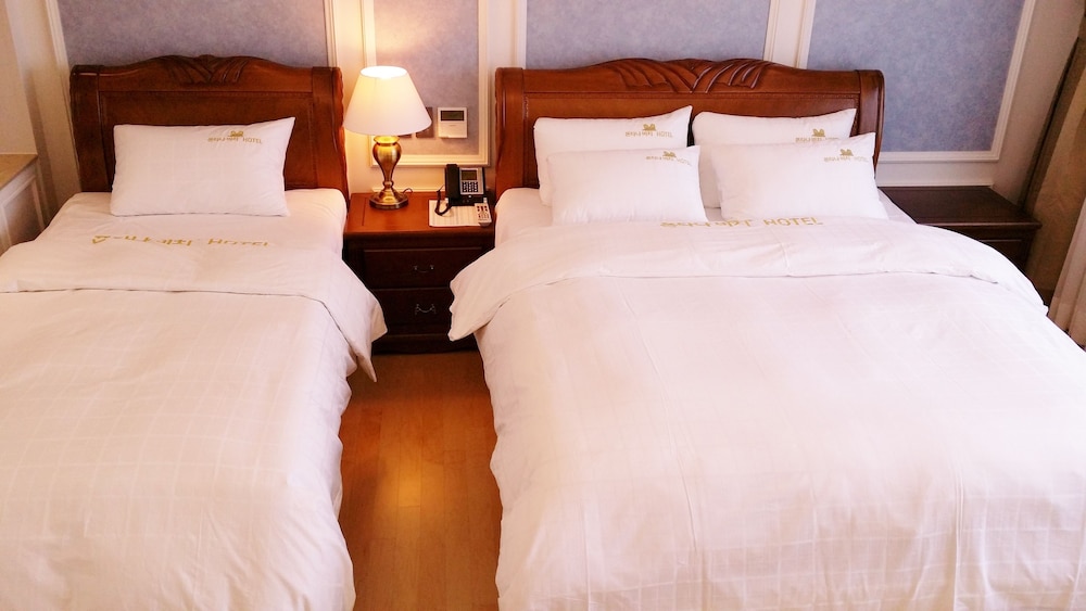 Fontana Beach Hotel 22/61