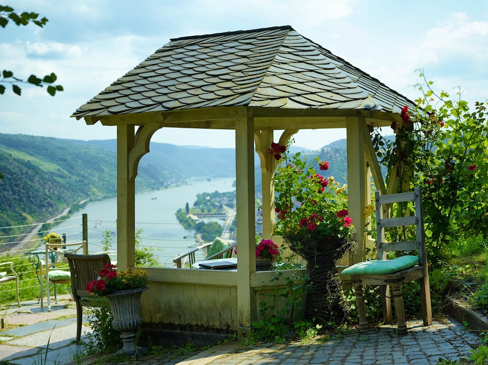 PARK VILLA zentral am Mittelrhein 3/48