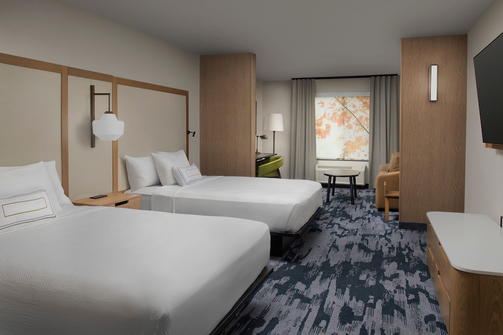room, 2 queen beds