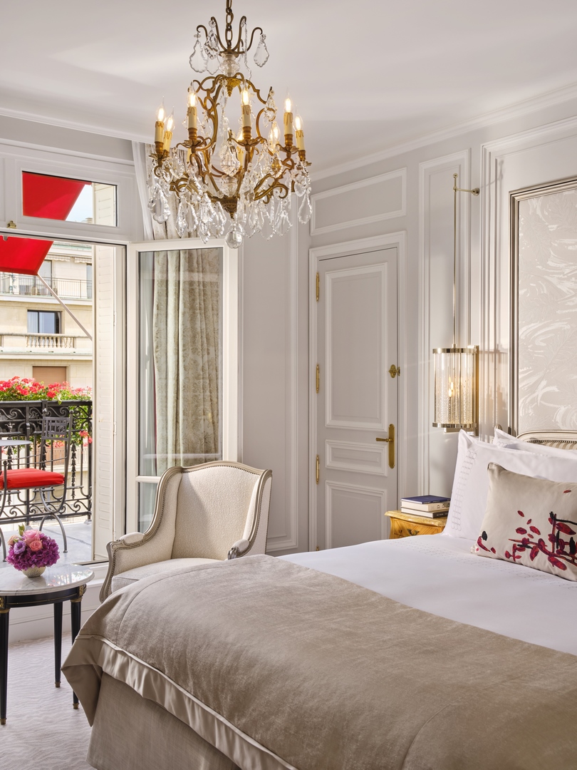 Avenue, Prestige, Suite, Montaigne View
