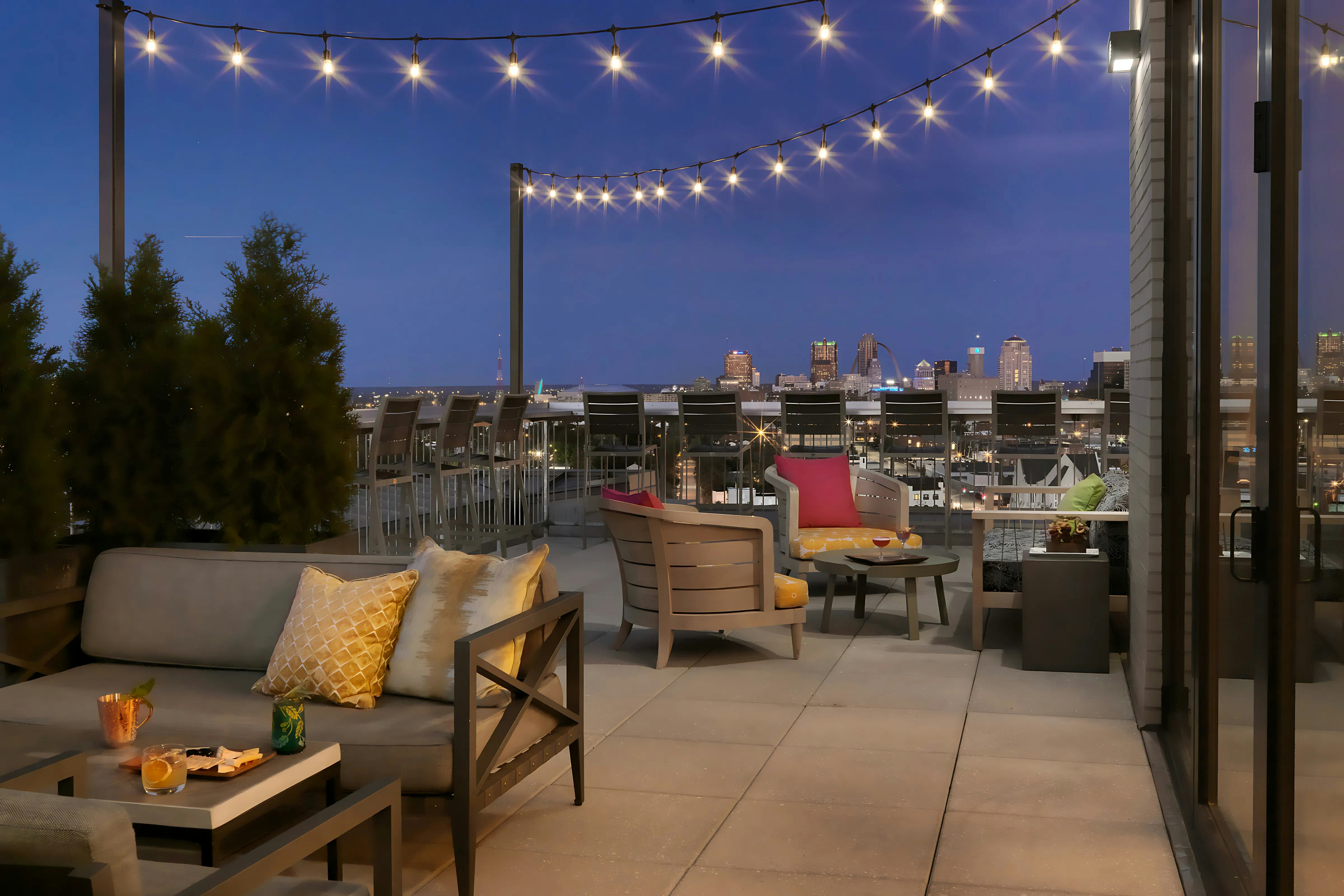 Angad Arts Hotel St. Louis, Tapestry Collection by Hilton 16/18
