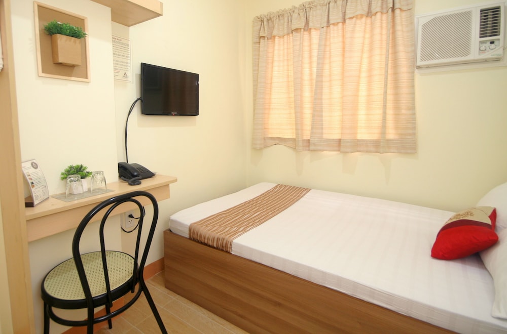 Anri Pension House 7/42