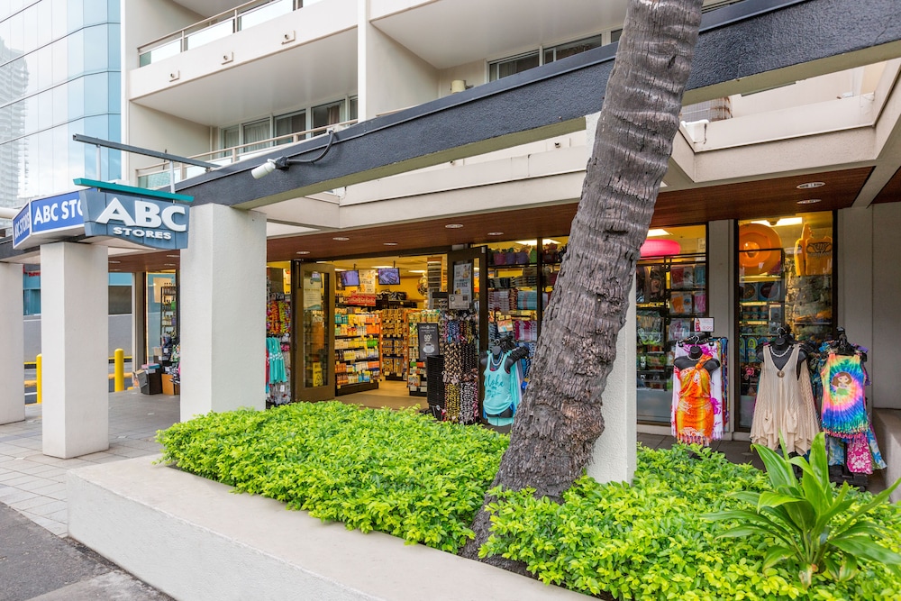 Regency on Beachwalk Waikiki by OUTRIGGER 7/50