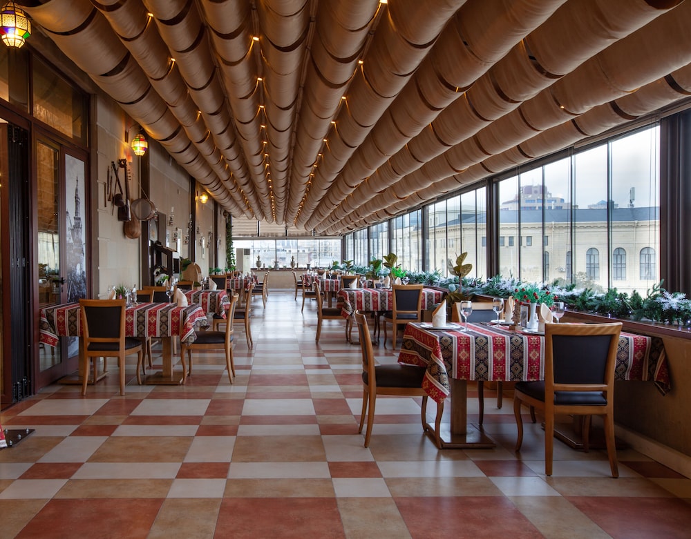 Shah Palace Hotel 64/77