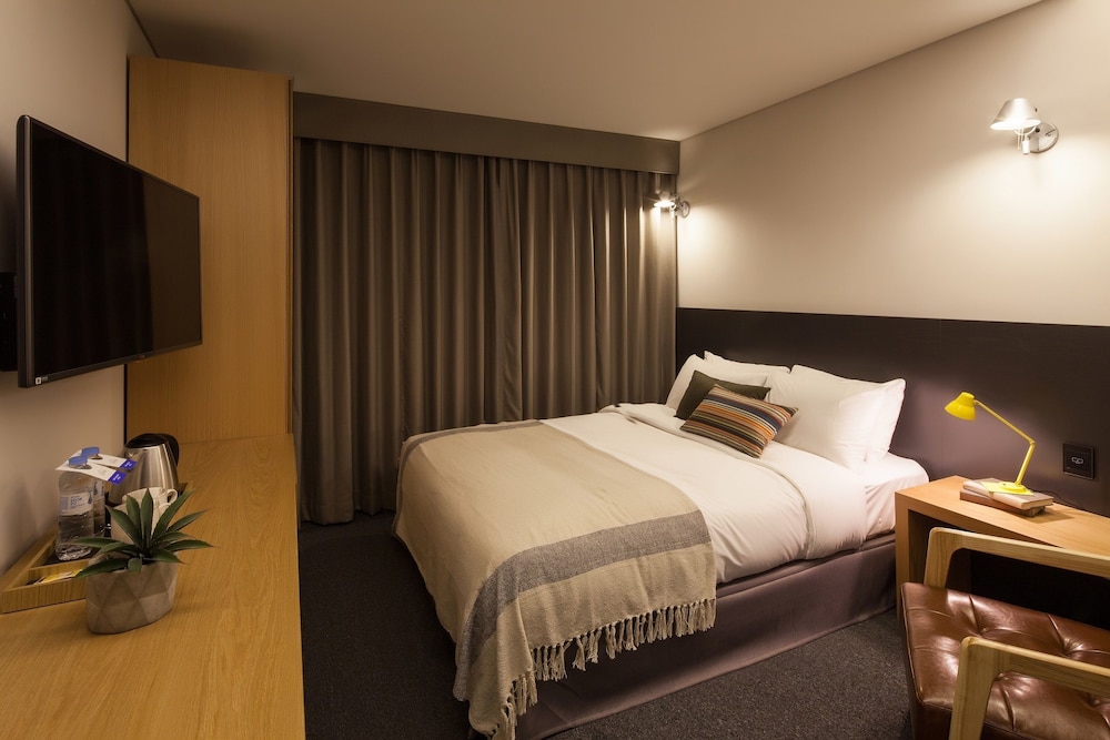 Deluxe, Double Bed