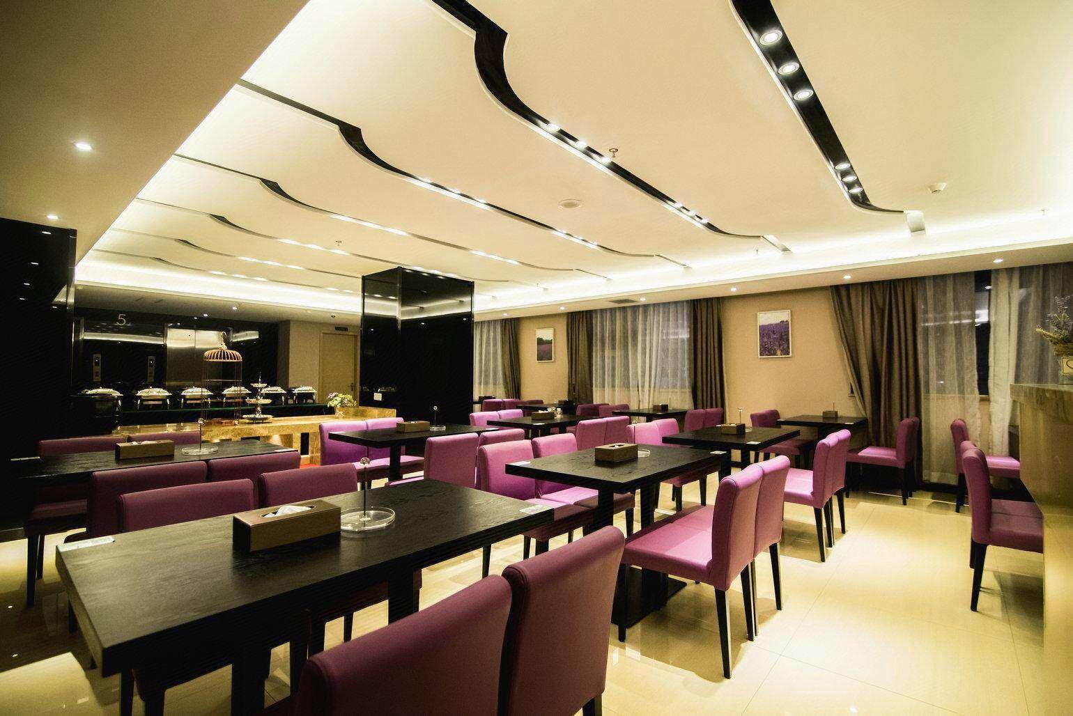 Lavande Hotel (Jiangmen Yingbin Avenue) 36/42