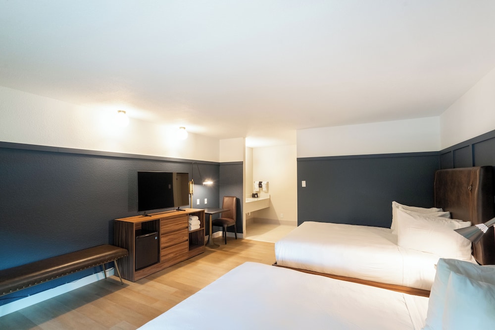 Hotel Sylva 6/30