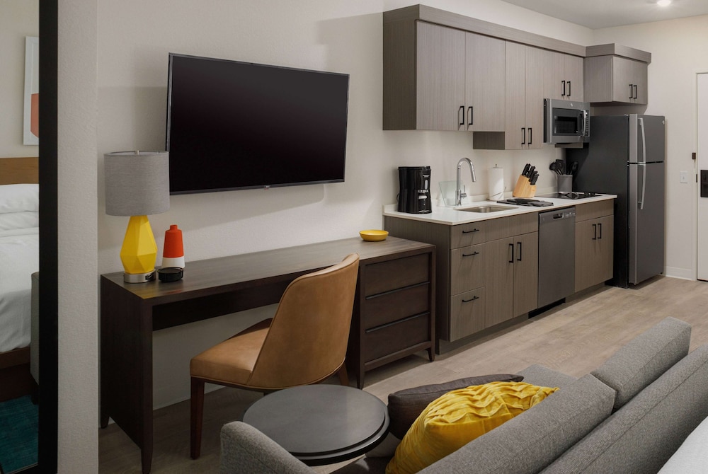 WaterWalk Extended Stay by Wyndham Tucson 25/39