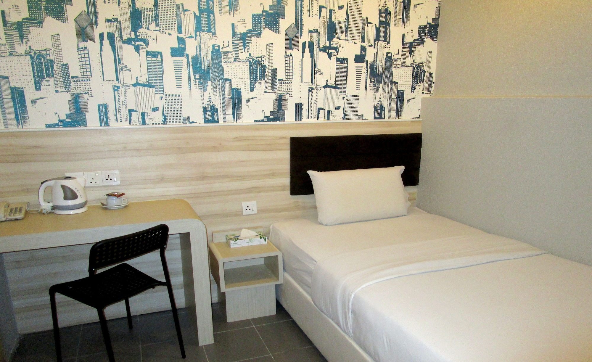 SUPERIOR, SINGLE, SINGLE BED