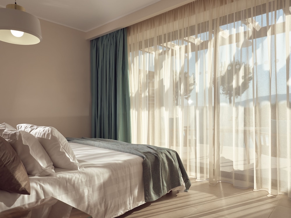 Golden Sun Resort And Spa - Adults Only 8/25