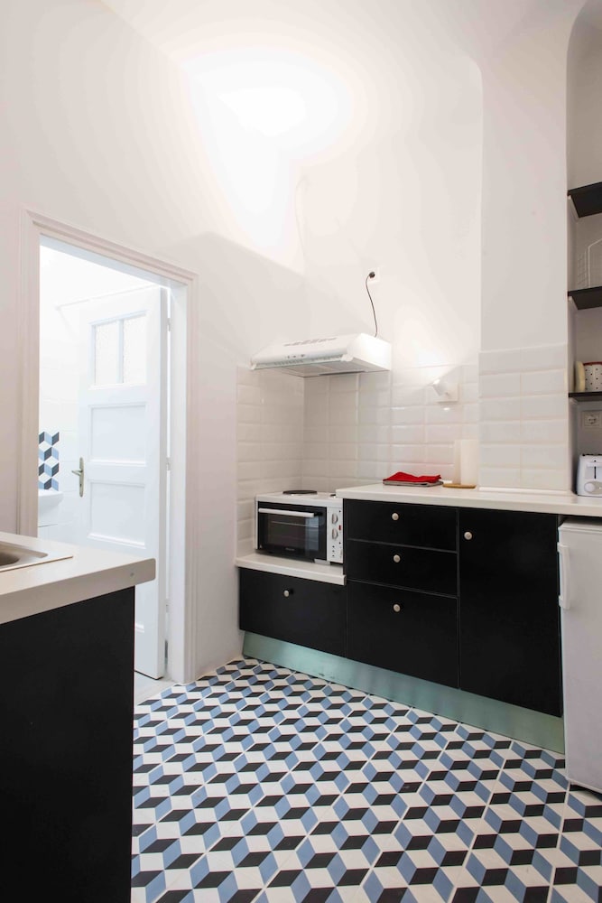 Karitsi Place 6/50