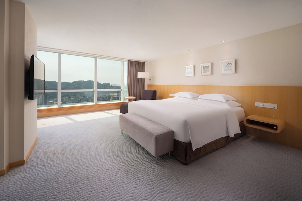 1 Bedroom, Premium, Suite, Single Bed, Crowne Plaza Zhuhai City Center 2/2