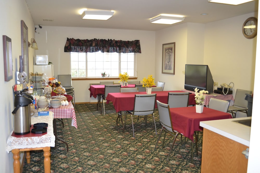 Anaco Bay Inn 44/46
