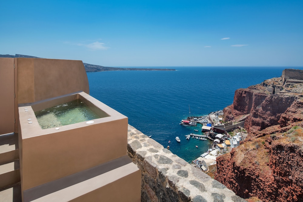 Old Castle Oia by Mr and Mrs White 51/59