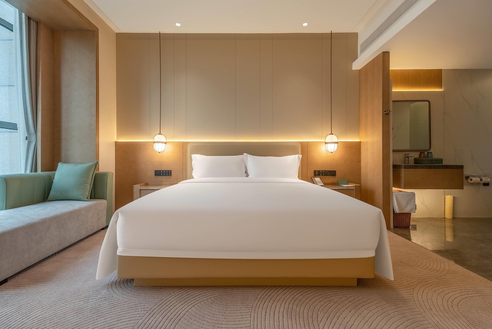 غرفة بسرير كينج لذوي الإعاقة، Wyndham Garden Shanghai Songjiang 2/3