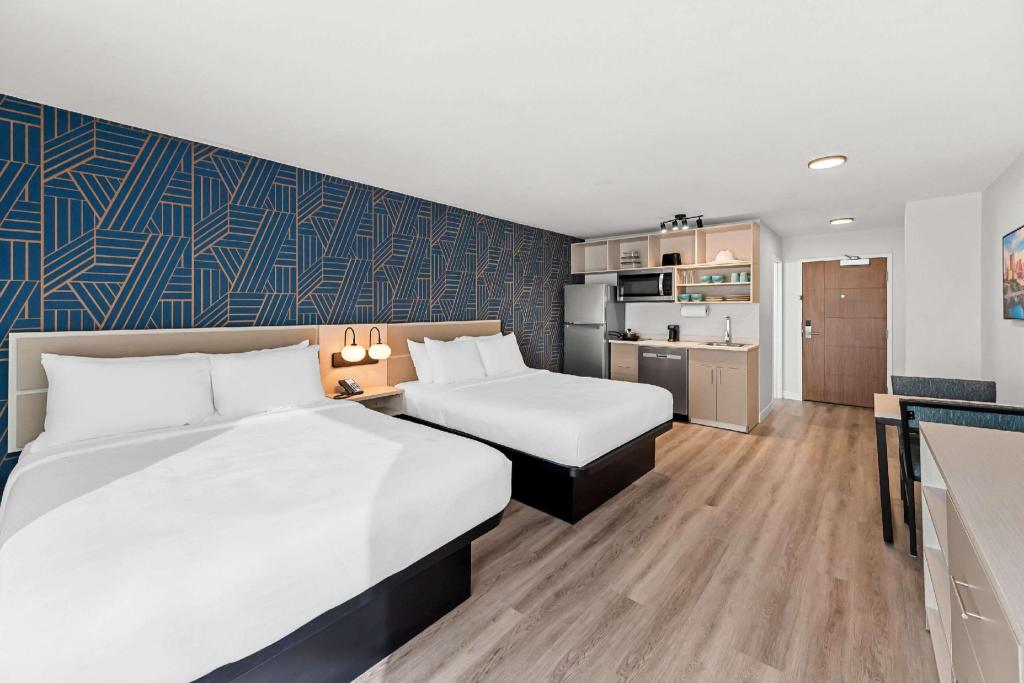 Upgrade, Suite, 2 Queen Beds