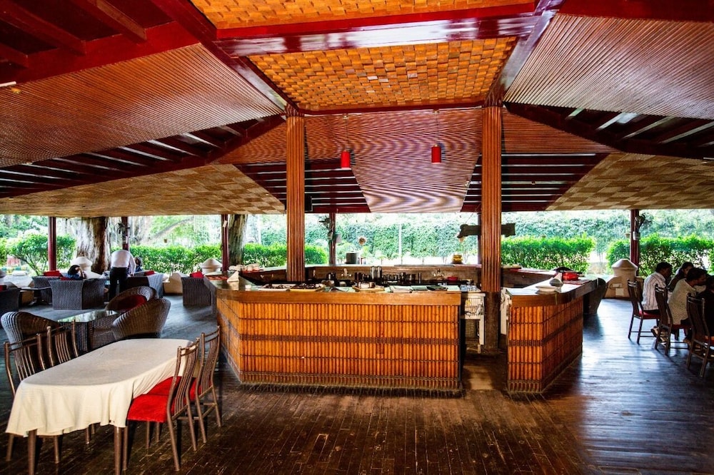 Jayamahal Palace Hotel 50/68