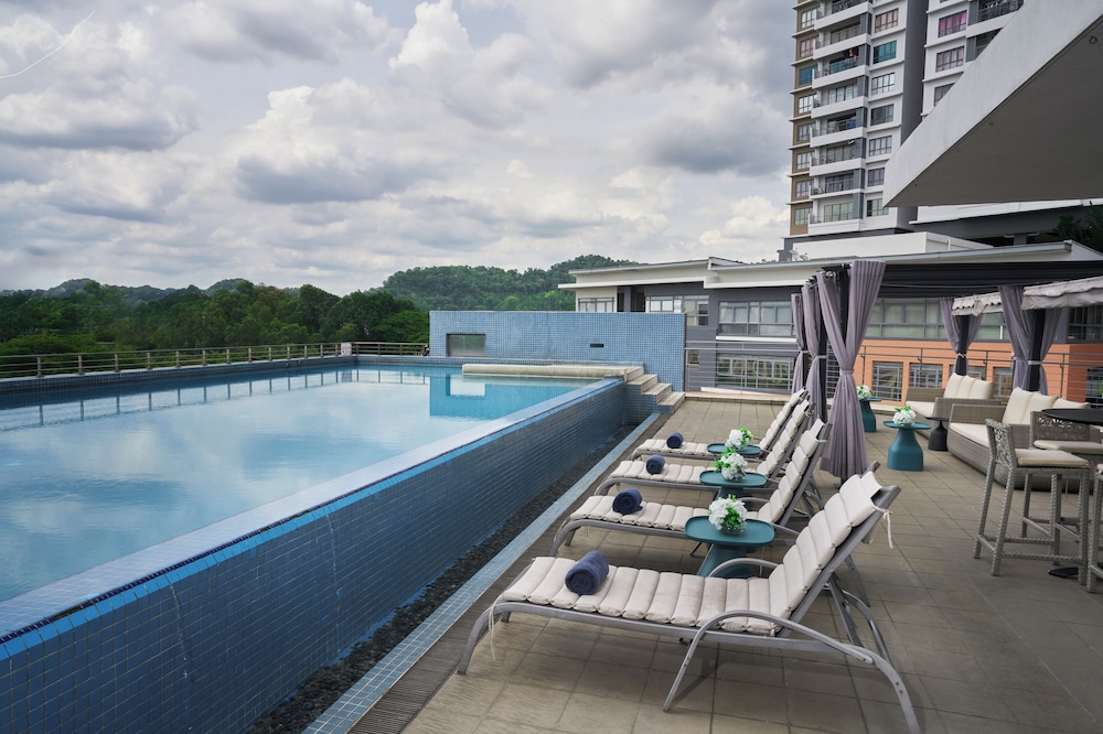Bespoke Hotel Puchong 44/50