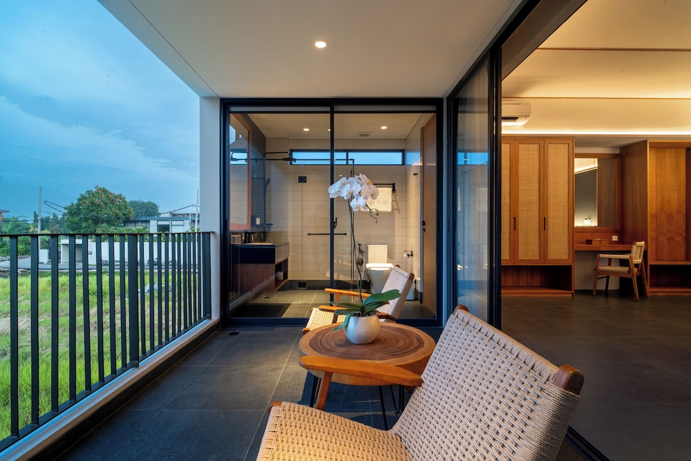 The Line Canggu 36/49