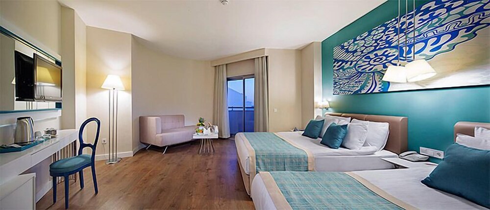 Seashell Resort & Spa 9/27