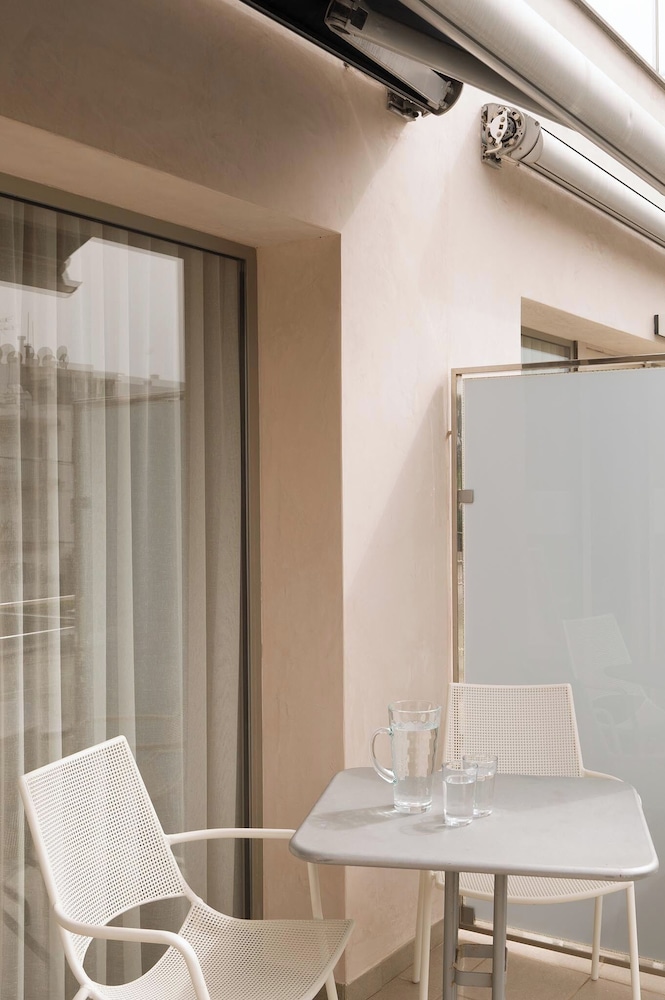 Castellmar Apartments 57/57