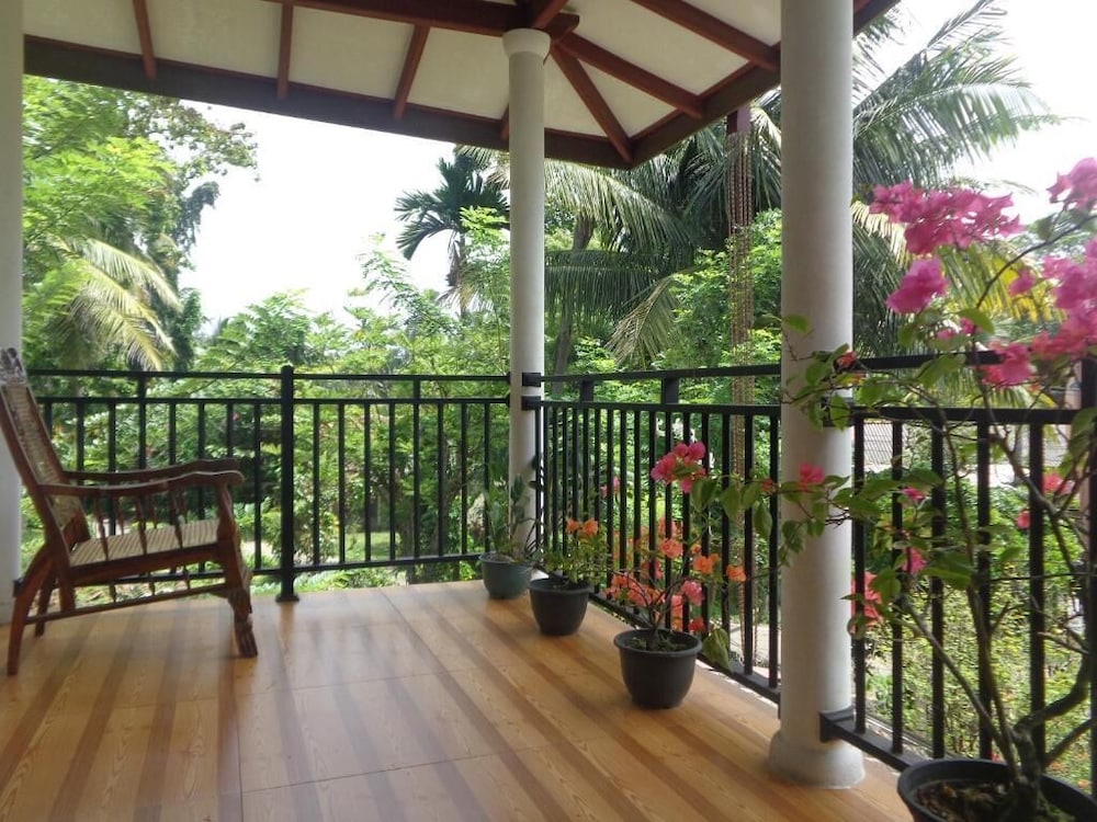 Homestay 24 23/32