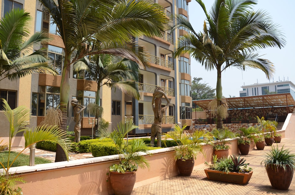 Prestige Hotel Suites 46/50