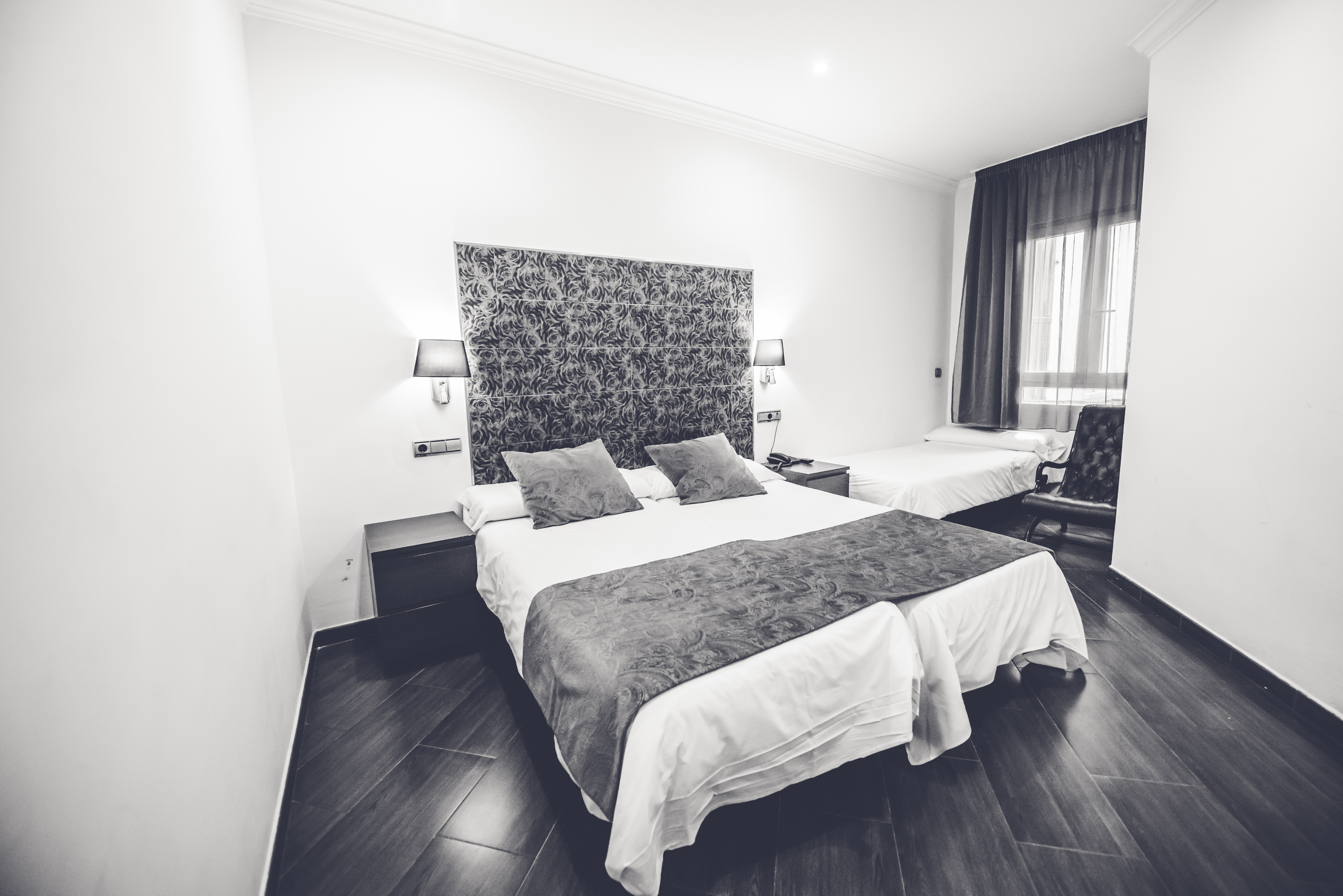 Hostal Sol Los Angeles 27/50