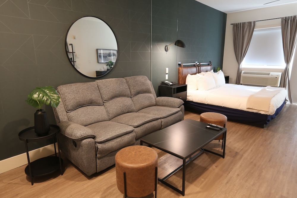 Baymont by Wyndham Fort McMurray 24/38