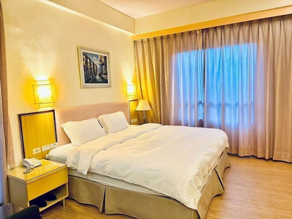 Chientan Youth Hotel 14/42