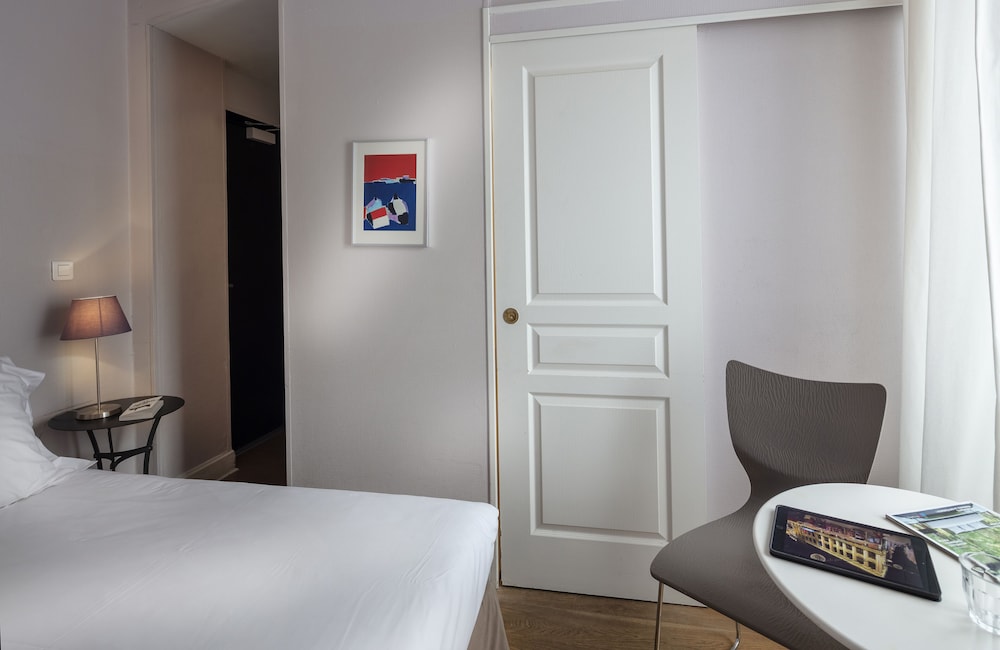 غرفة مفردة، Hotel Brueghel 12/12